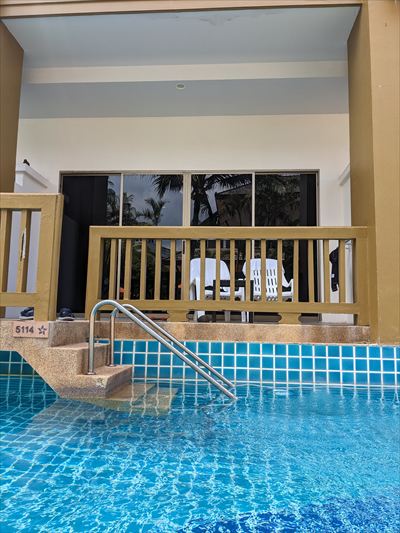 タイ一人旅/女子旅/プーケット/カタビーチ/ホテル/おすすめ/カタ シーブリーズリゾート/ Kata Sea Breeze Resort