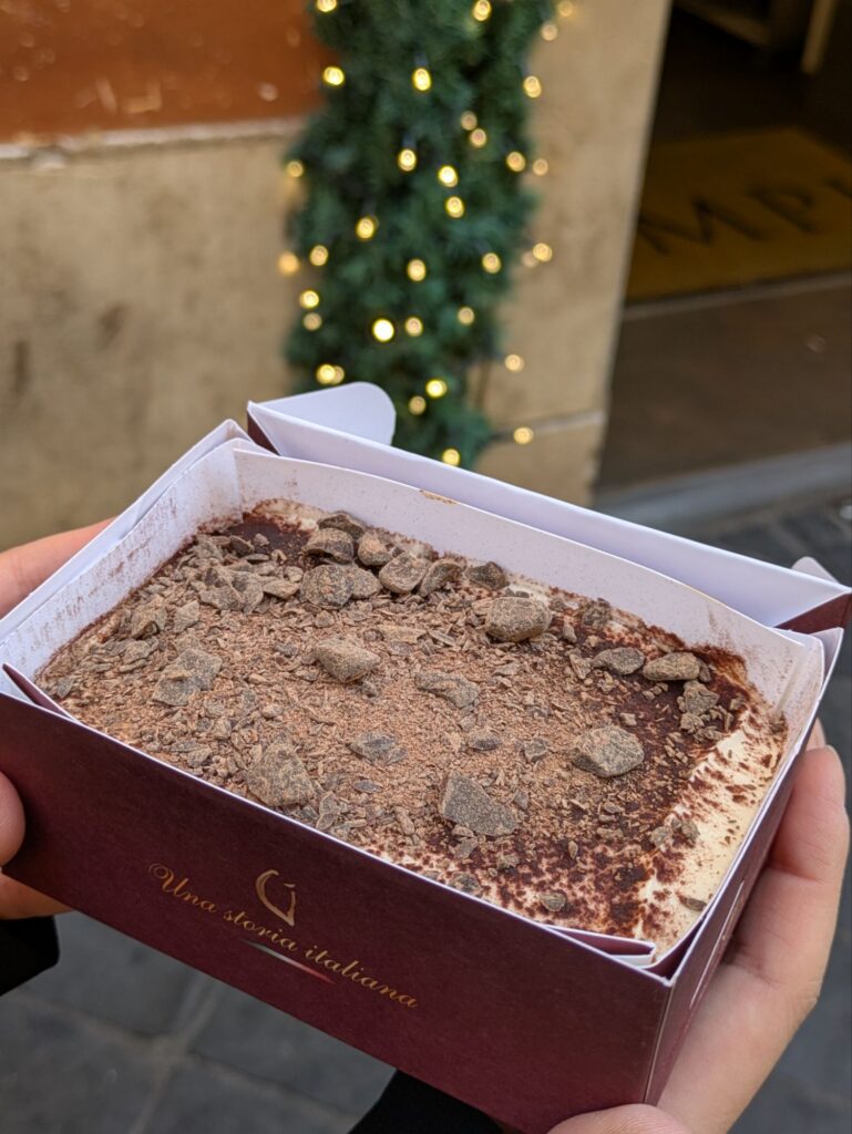 イタリア女一人旅/HISツアー/ローマ市内観光/POMPI/クラシック