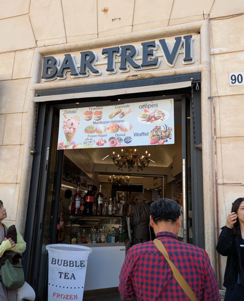イタリア女一人旅/HISツアー/ローマ市内観光/トレビの泉/ジェラート