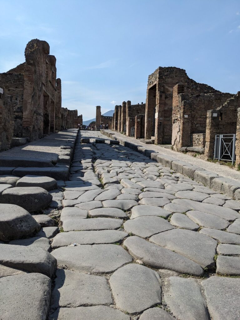 南イタリア/ナポリ/ポンペイ遺跡/HISツアー/イタリア一人旅/女1人旅