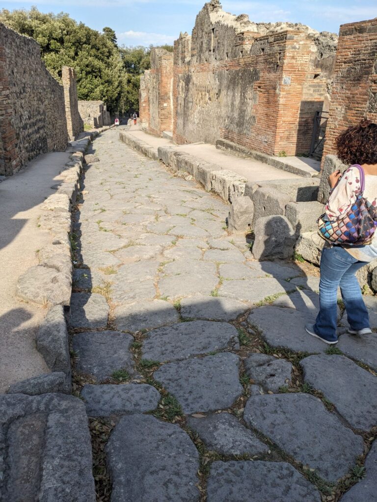 南イタリア/ナポリ/ポンペイ遺跡/HISツアー/イタリア一人旅/女1人旅