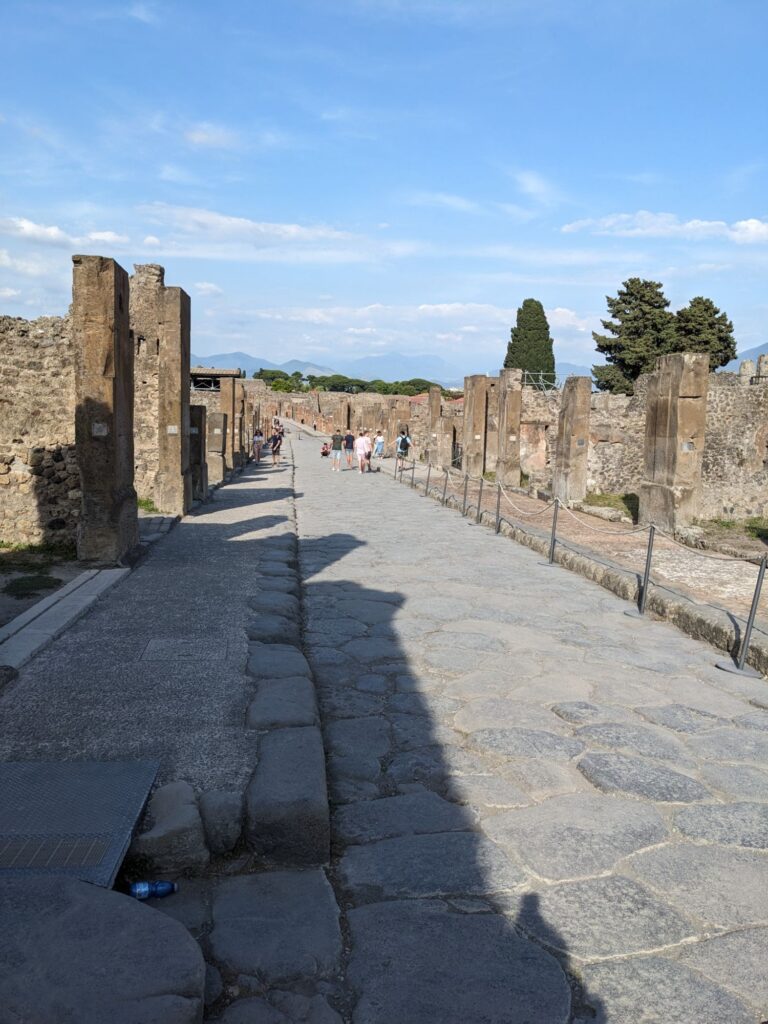 南イタリア/ナポリ/ポンペイ遺跡/HISツアー/イタリア一人旅/女1人旅