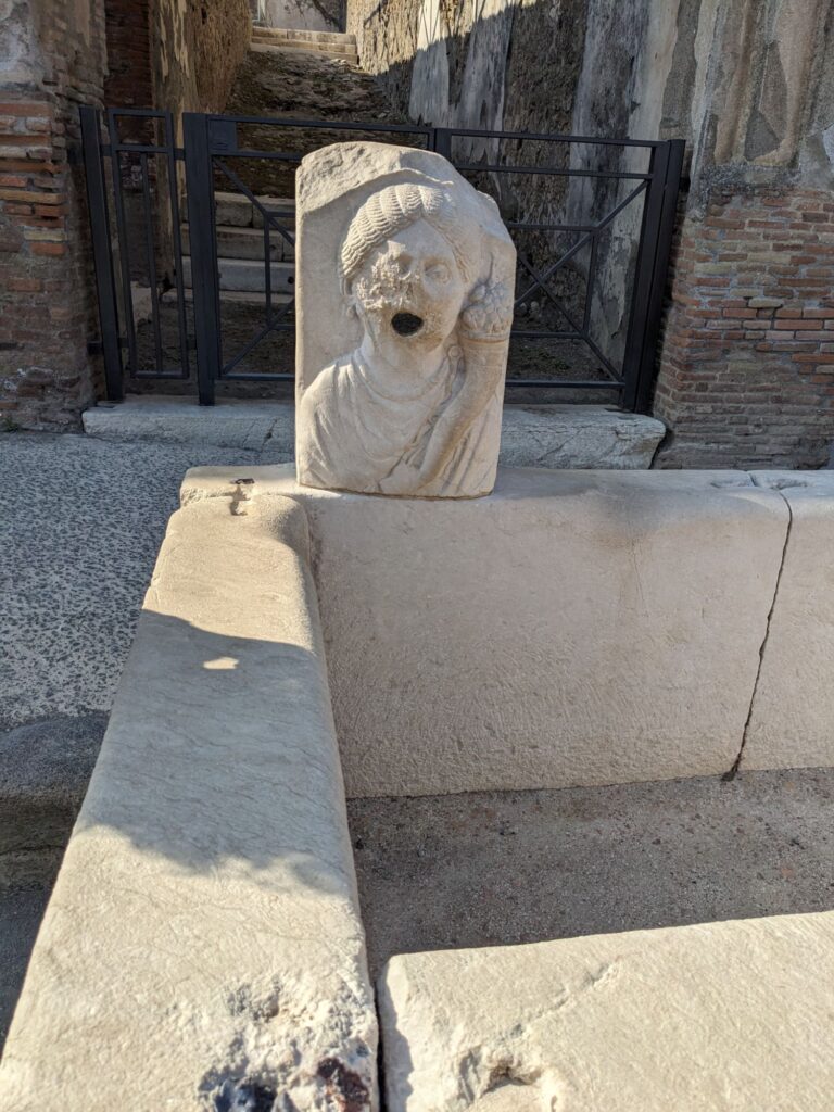 南イタリア/ナポリ/ポンペイ遺跡/HISツアー/イタリア一人旅/女1人旅