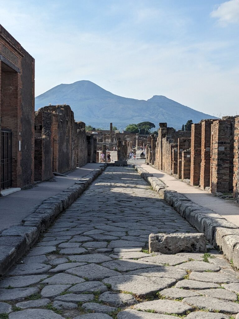 南イタリア/ナポリ/ポンペイ遺跡/HISツアー/イタリア一人旅/女1人旅