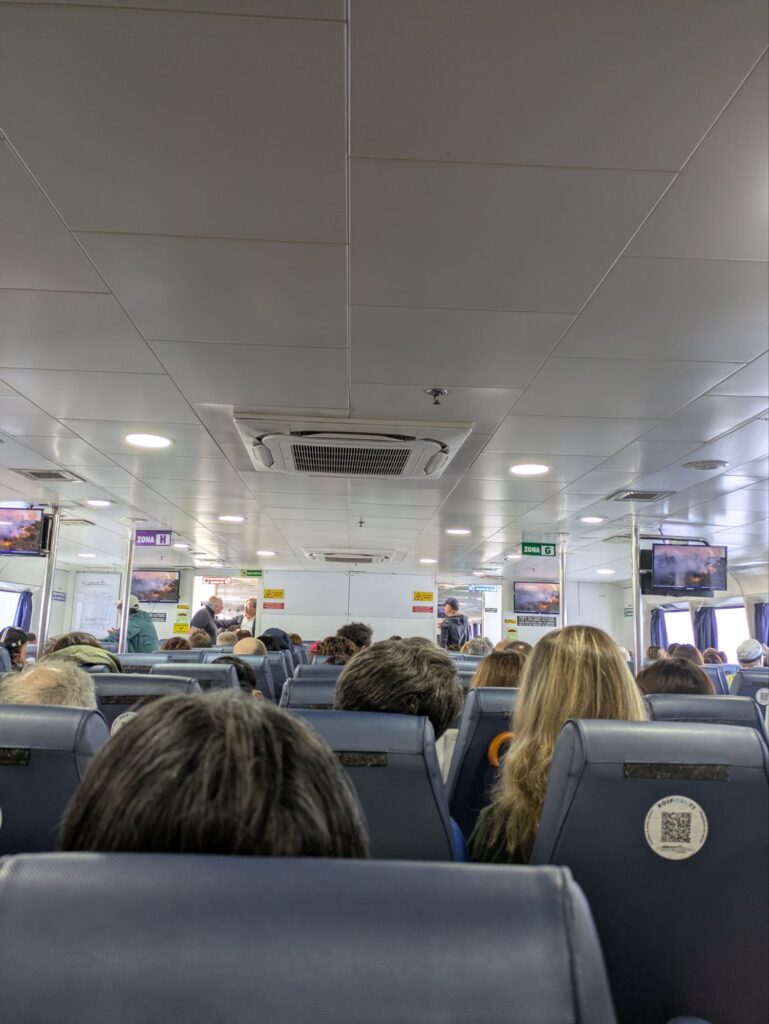 イタリア1人旅/女一人旅/南イタリア/ナポリ/カプリ島/青の洞窟へ/HISツアー/