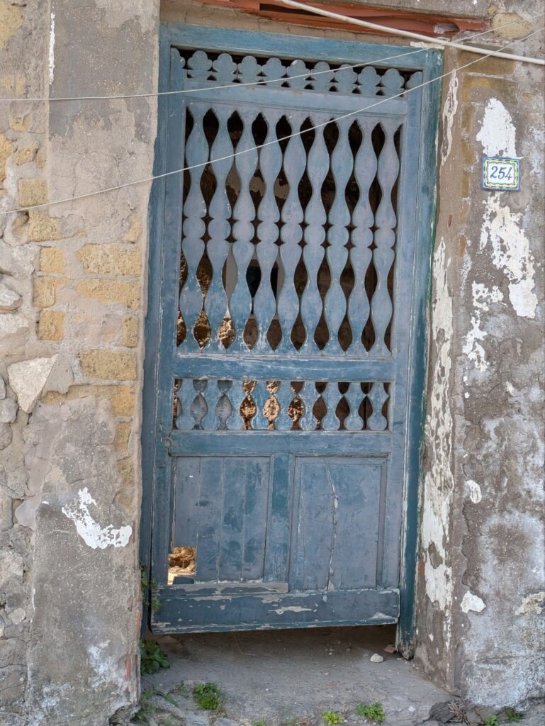 イタリア1人旅/女一人旅/南イタリア/ナポリ/カプリ島/青の洞窟へ/HISツアー/