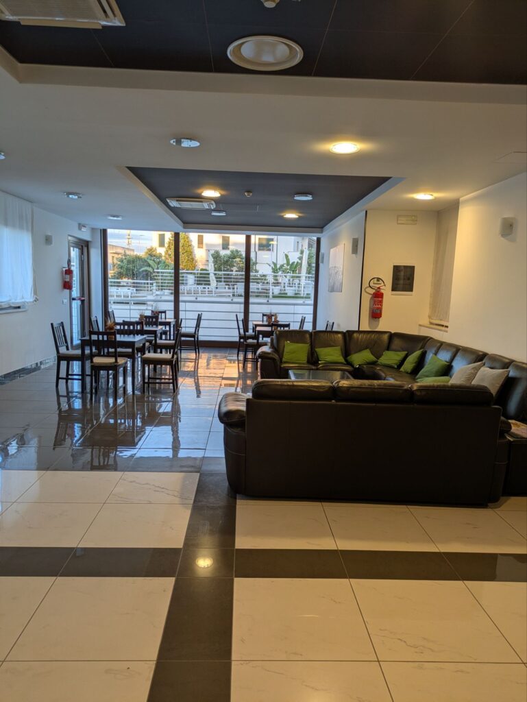 イタリア1人旅/女一人旅/南イタリア/アルベロベッロのホテル//HISツアー/MAJESTY ALBEROBELLO (マジェスティ アルベロベッロ)