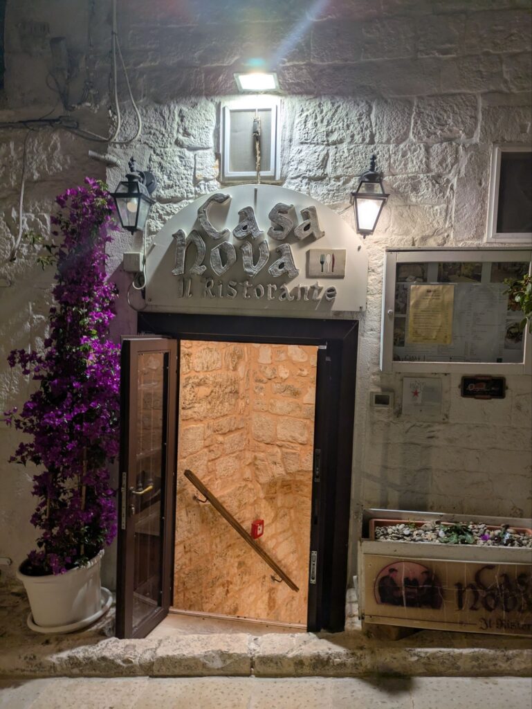 イタリア1人旅/女一人旅/南イタリア/アルベロベッロ/HISツアー/