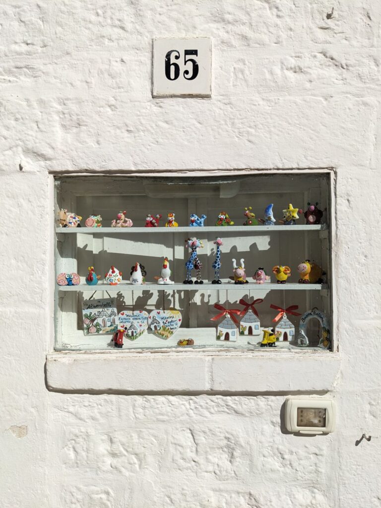 イタリア1人旅/女一人旅/南イタリア/アルベロベッロ散策//HISツアー