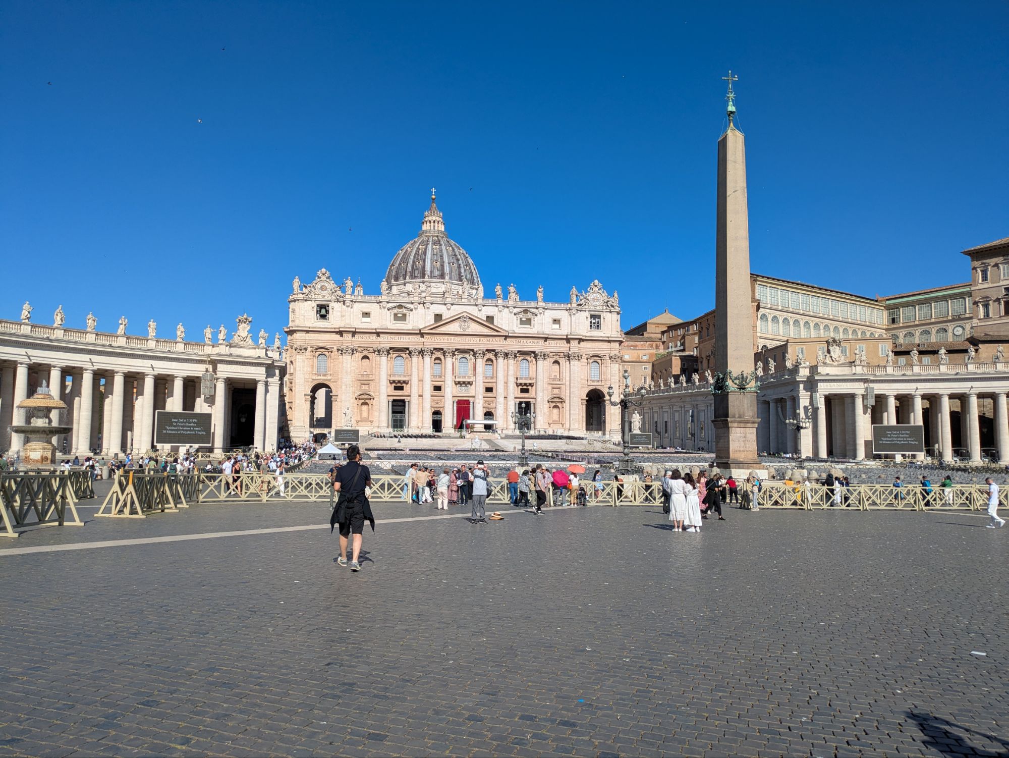 イタリア1人旅/女一人旅/南イタリア/ツアー参加/1人参加/ローマ自由行動/HISツアー/バチカン市国サンピエトロ広場