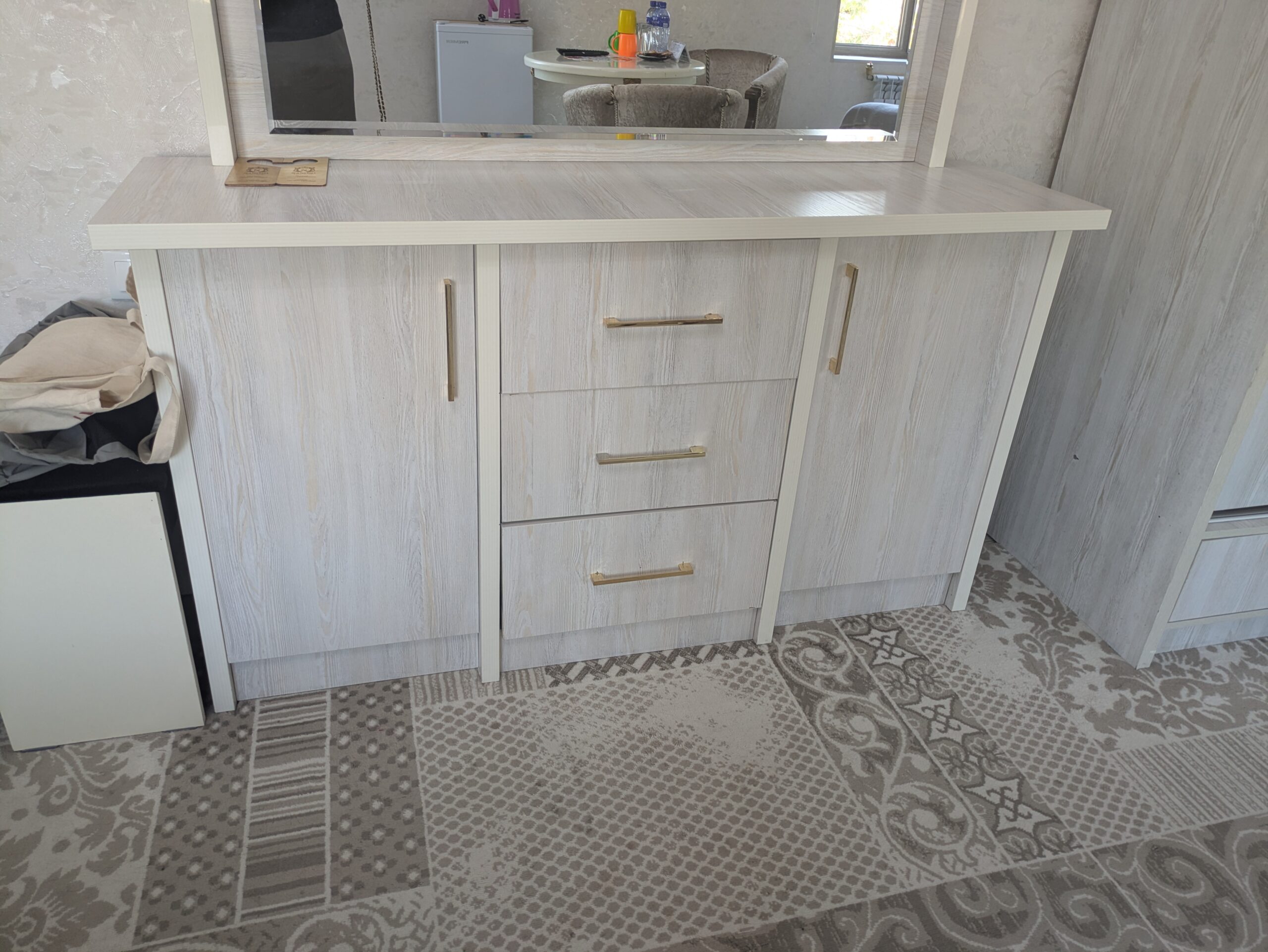 Nanosh East Hotel　ナノシュイーストホテル　ブハラホテル　ブハラ旧市街　一人旅