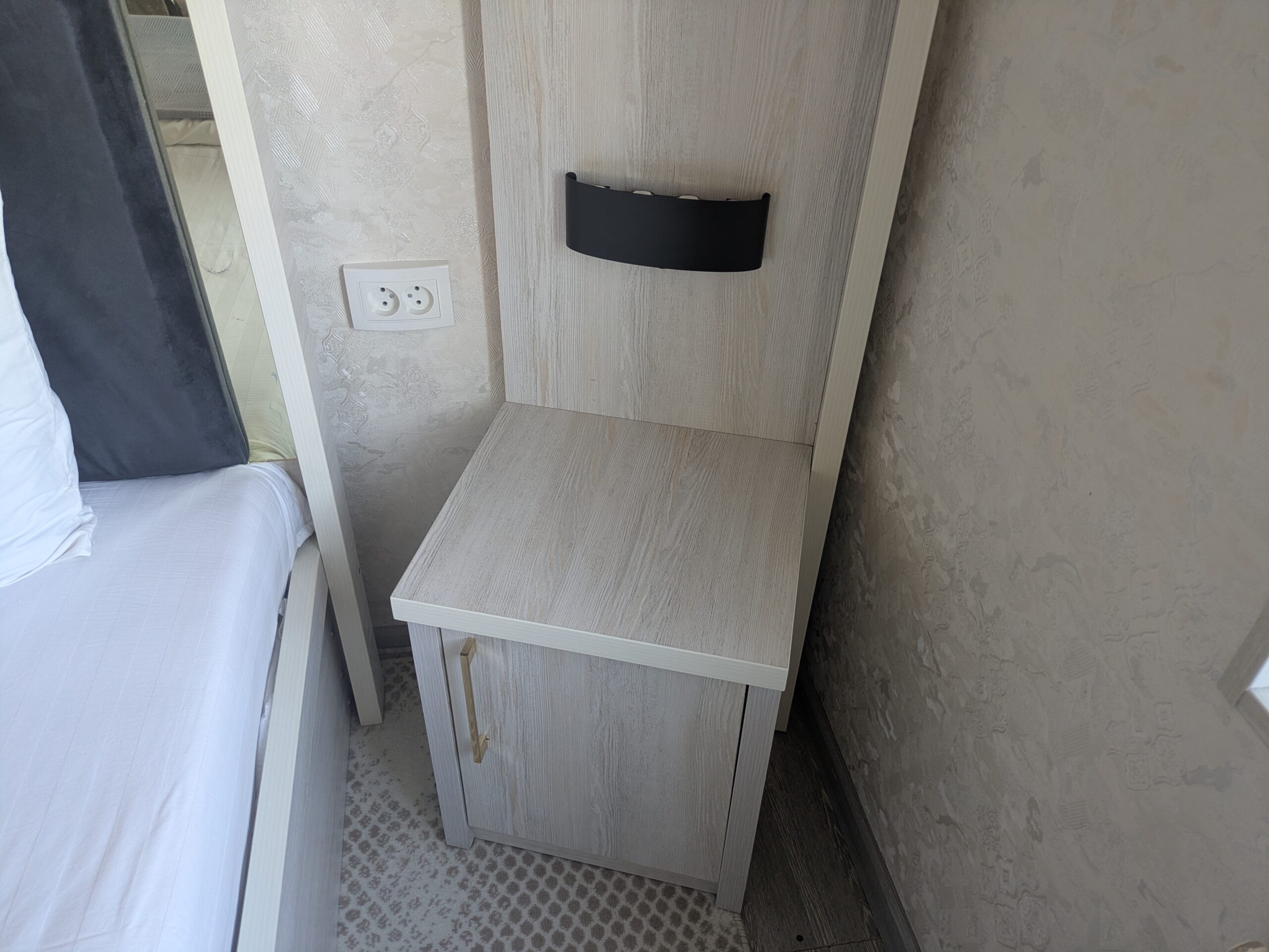 Nanosh East Hotel　ナノシュイーストホテル　ブハラホテル　ブハラ旧市街　一人旅