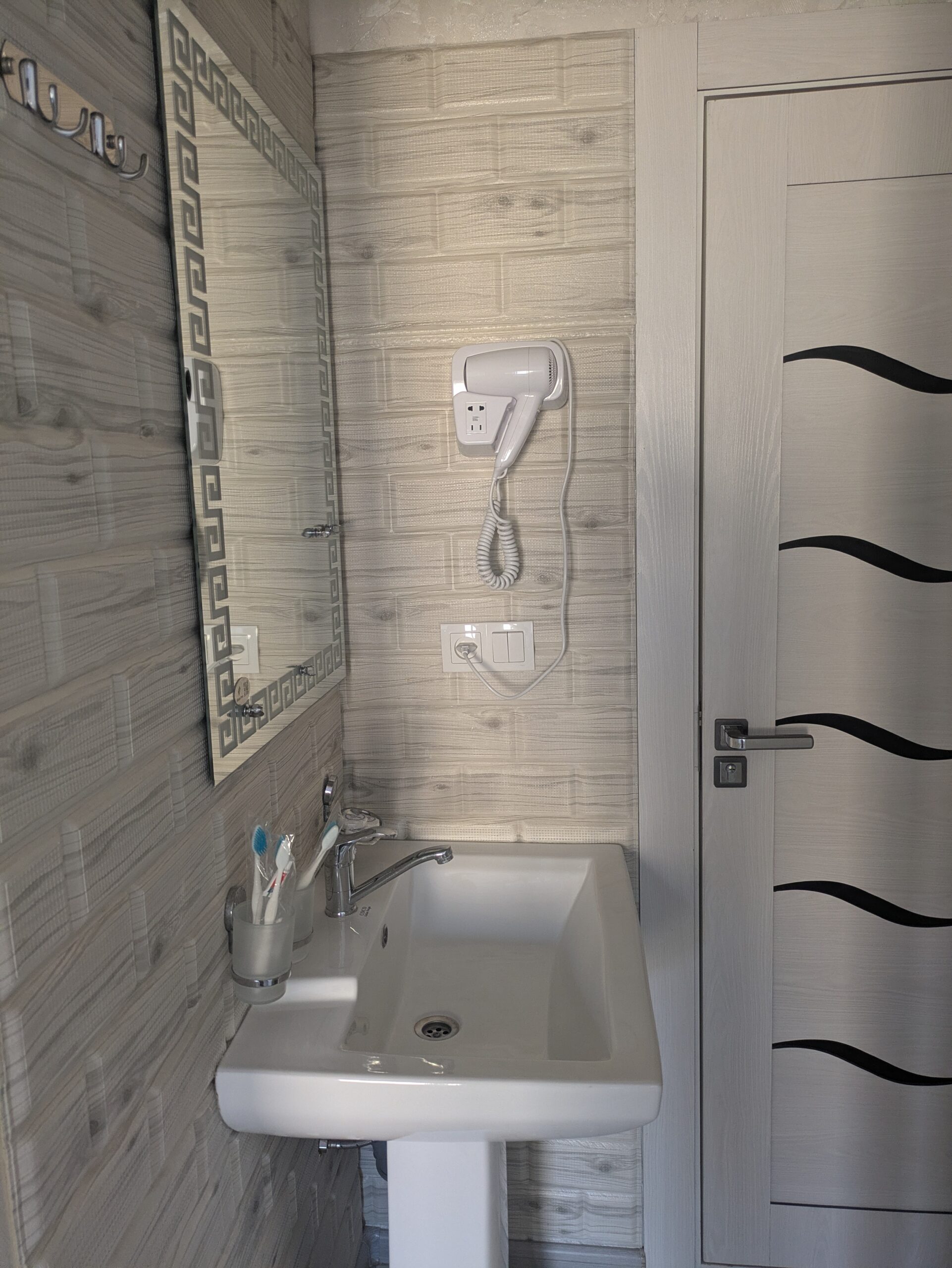 Nanosh East Hotel　ナノシュイーストホテル　ブハラホテル　ブハラ旧市街　一人旅