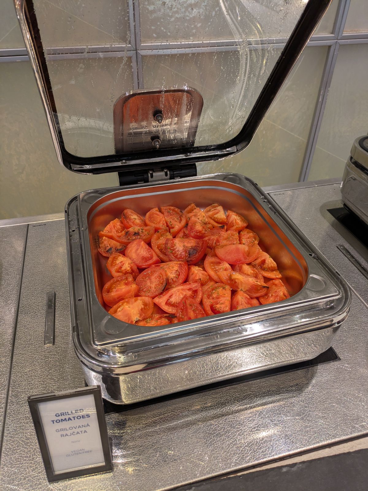 ヒルトンプラハアトリウム Hilton Prague Hotel 朝食バイキング 中欧旅行