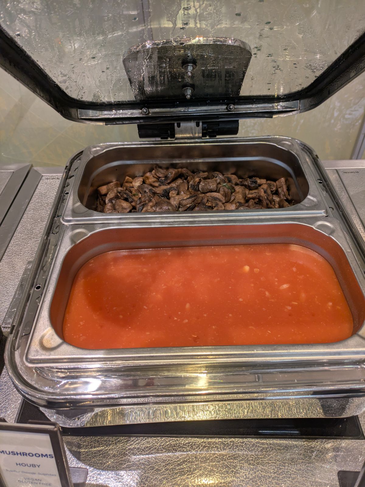 ヒルトンプラハアトリウム Hilton Prague Hotel 朝食バイキング 中欧旅行