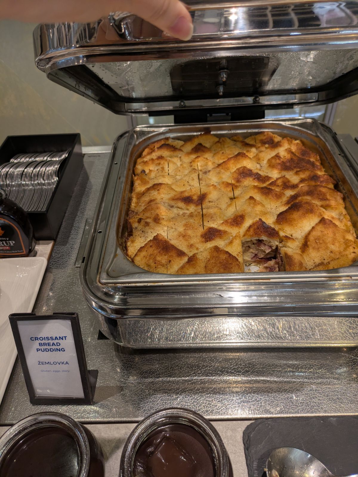 ヒルトンプラハアトリウム Hilton Prague Hotel 朝食バイキング 中欧旅行