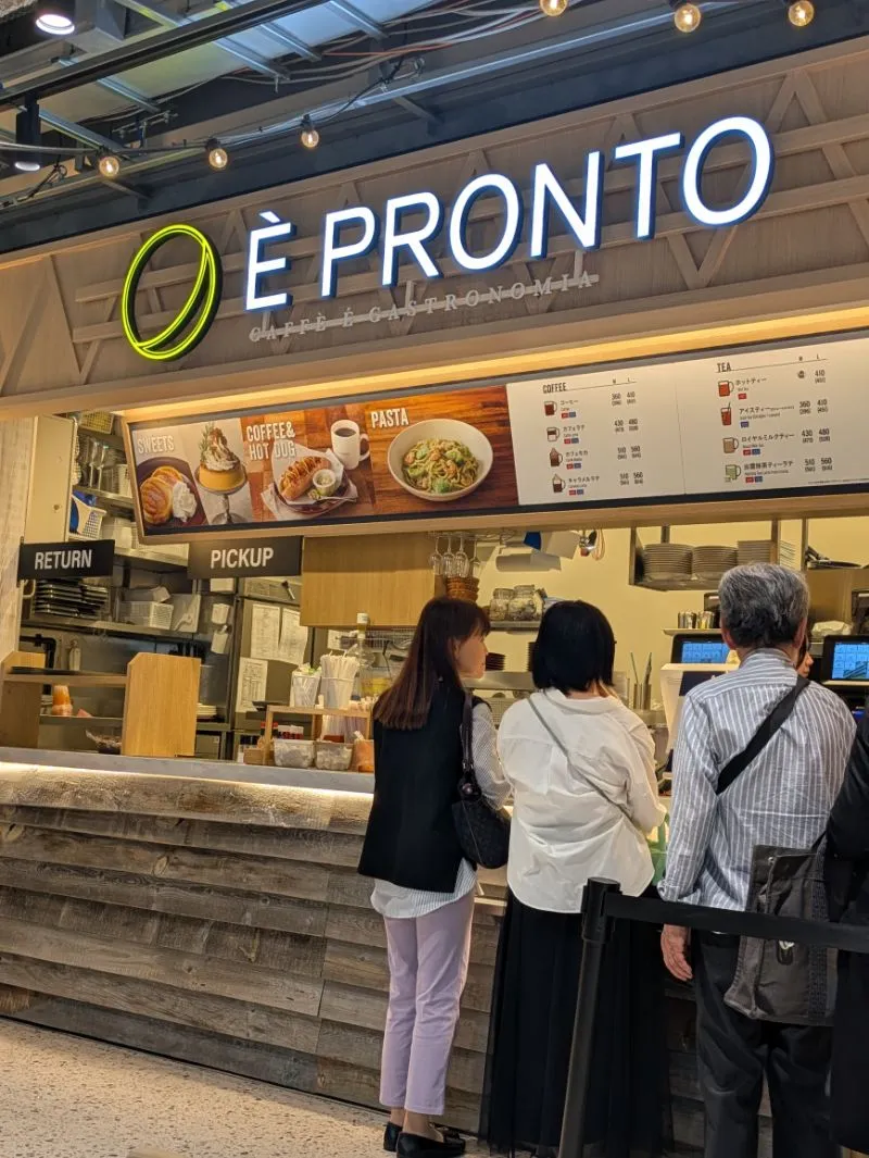 大井町とラックスのEプロントでデカフェと固めのプリンを